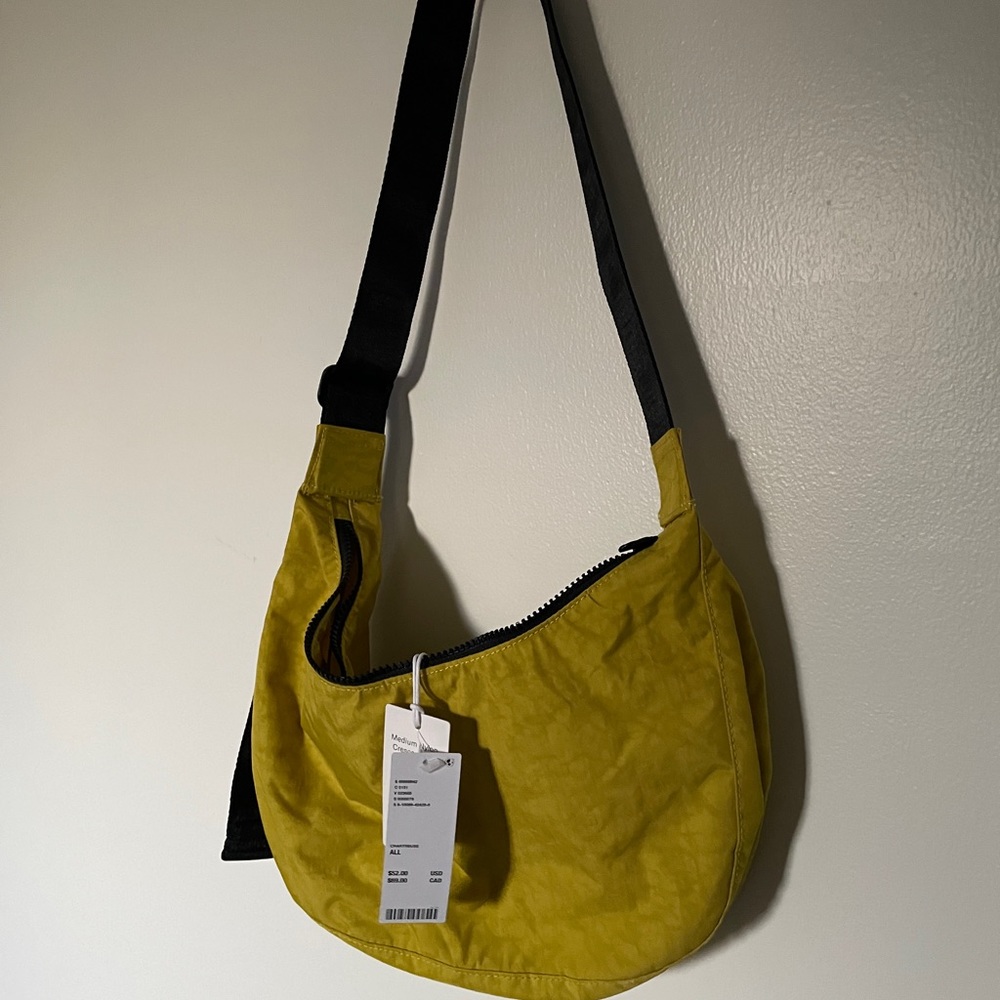 BAGGU Medium Nylon Crescent Shoulder Bag in Sour